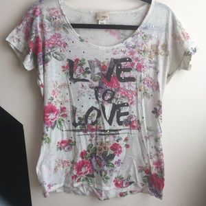Floral graphic letter tee from Buckle